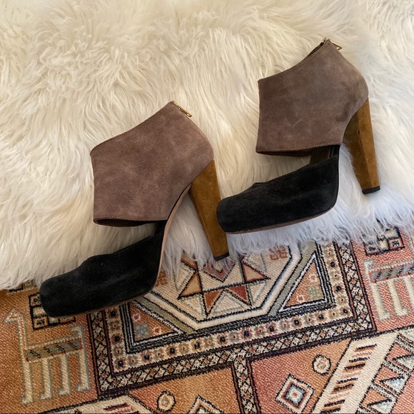 Loeffler Randall Yvette Suede Pumps w/Cut Outs - Picture 5 of 7